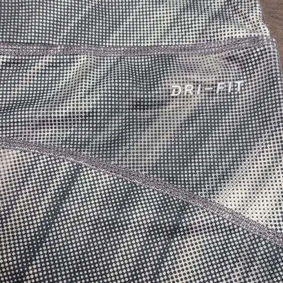 Nike Dri-Fit running reflective capri cropped leggings mesh - Picture 10 of 10